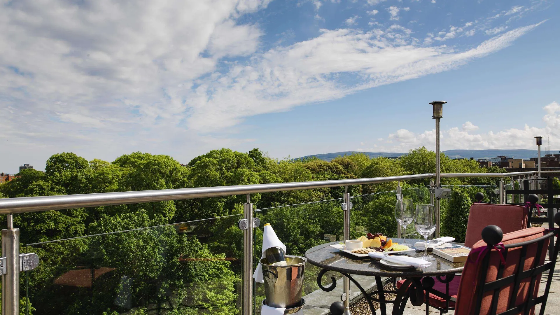 *****  The Fitzwilliam Hotel Дублин Ирландия